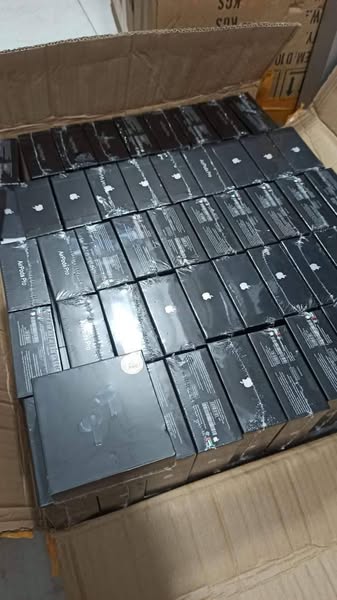 Apple AirPods Pro (2nd Generation) -Black