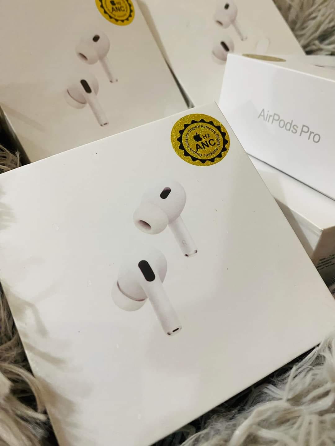 Apple Airpods Pro 2nd Gen-White