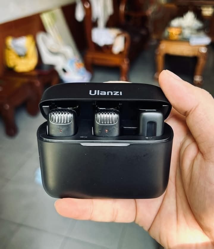Ulanzi J12 Dual Wireless Microphone
