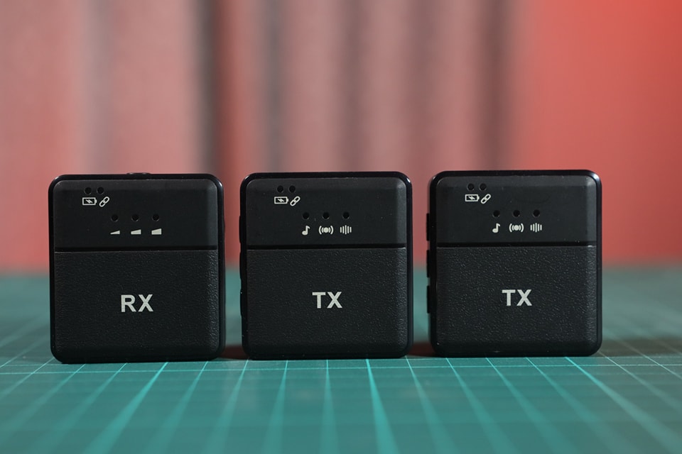 SX9 Dual Wireless Microphone