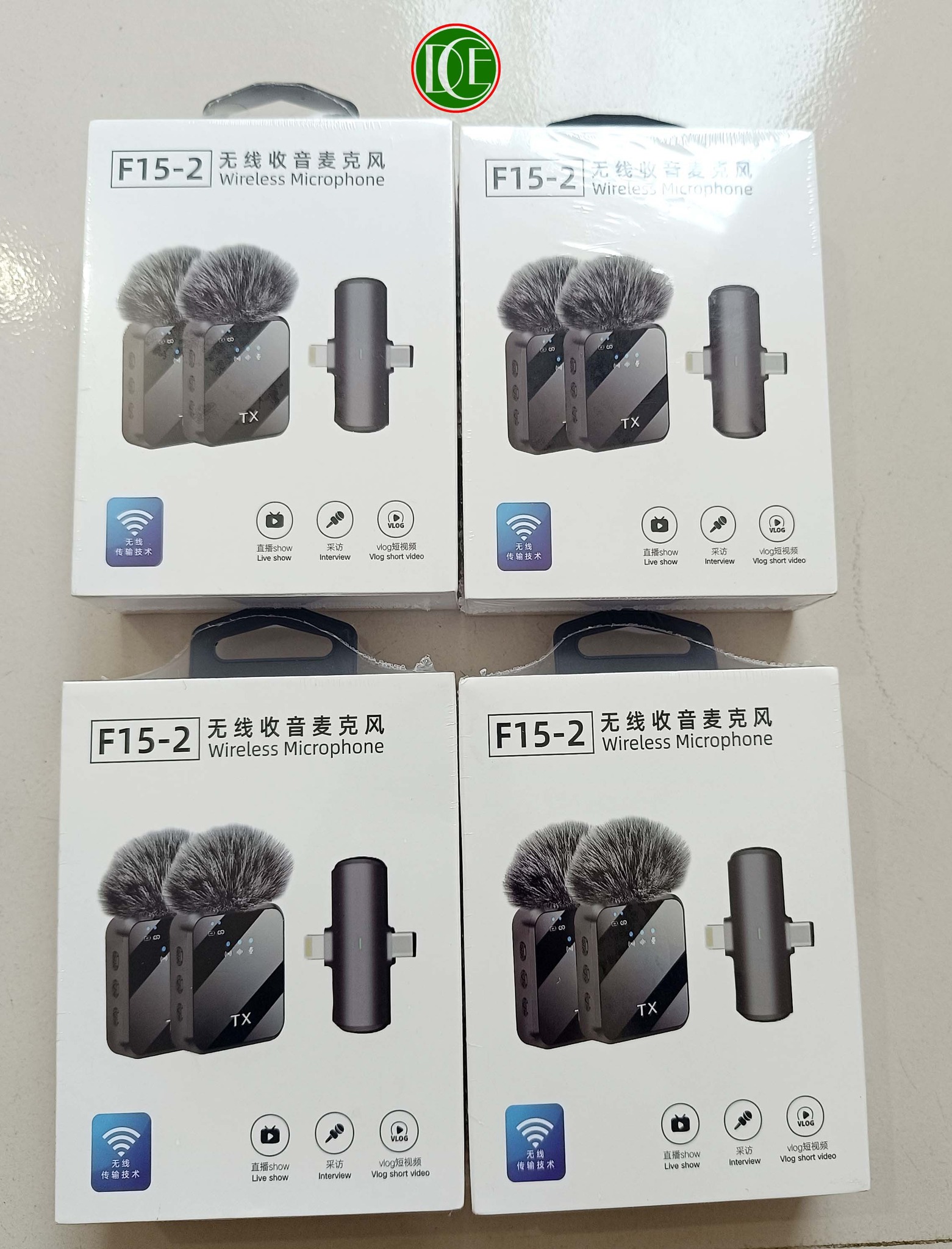 F15-2 2-in-1 Wireless Lavalier Microphone