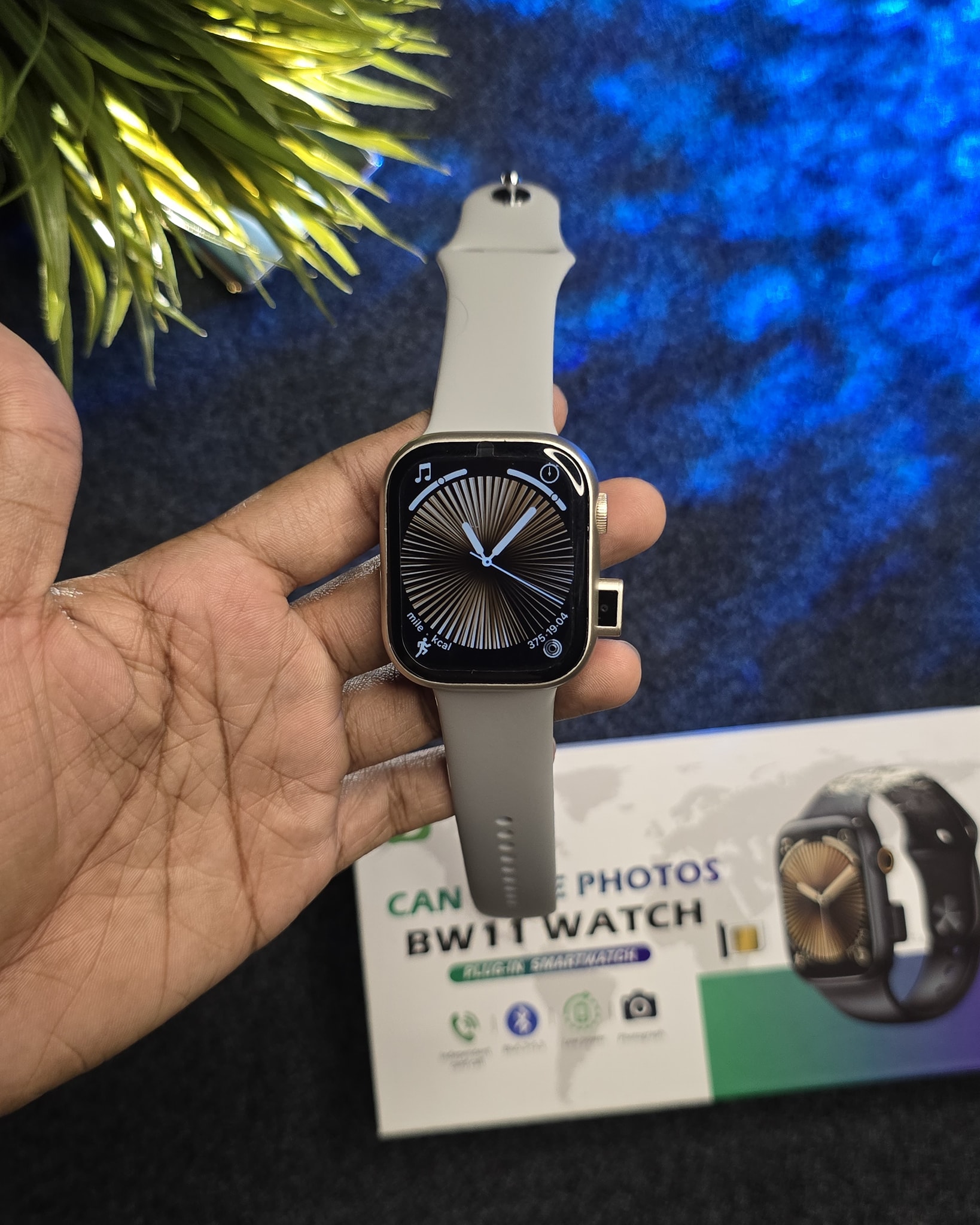 BW11 Smartwatch 4G Sim Calling Camera Smartwatch