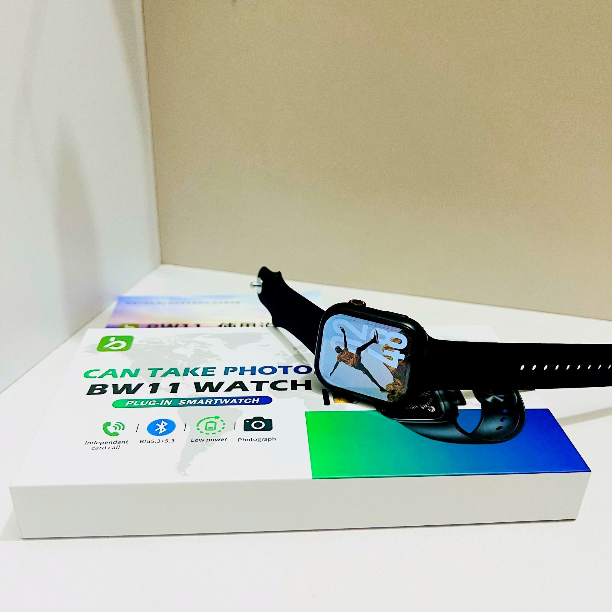 BW11 Smartwatch 4G Sim Calling Camera Smartwatch