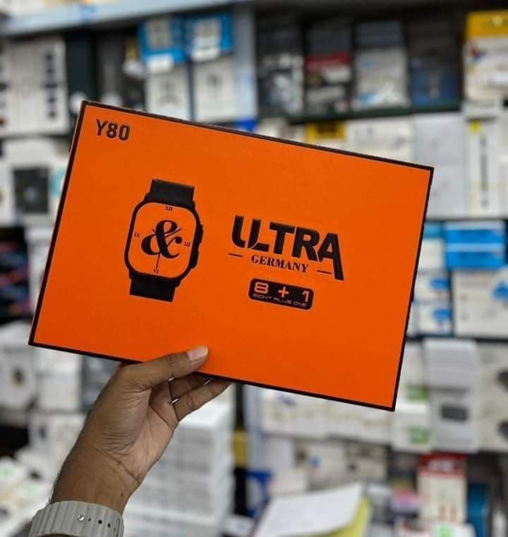 Y80 Ultra Smartwatch With 8 Strap