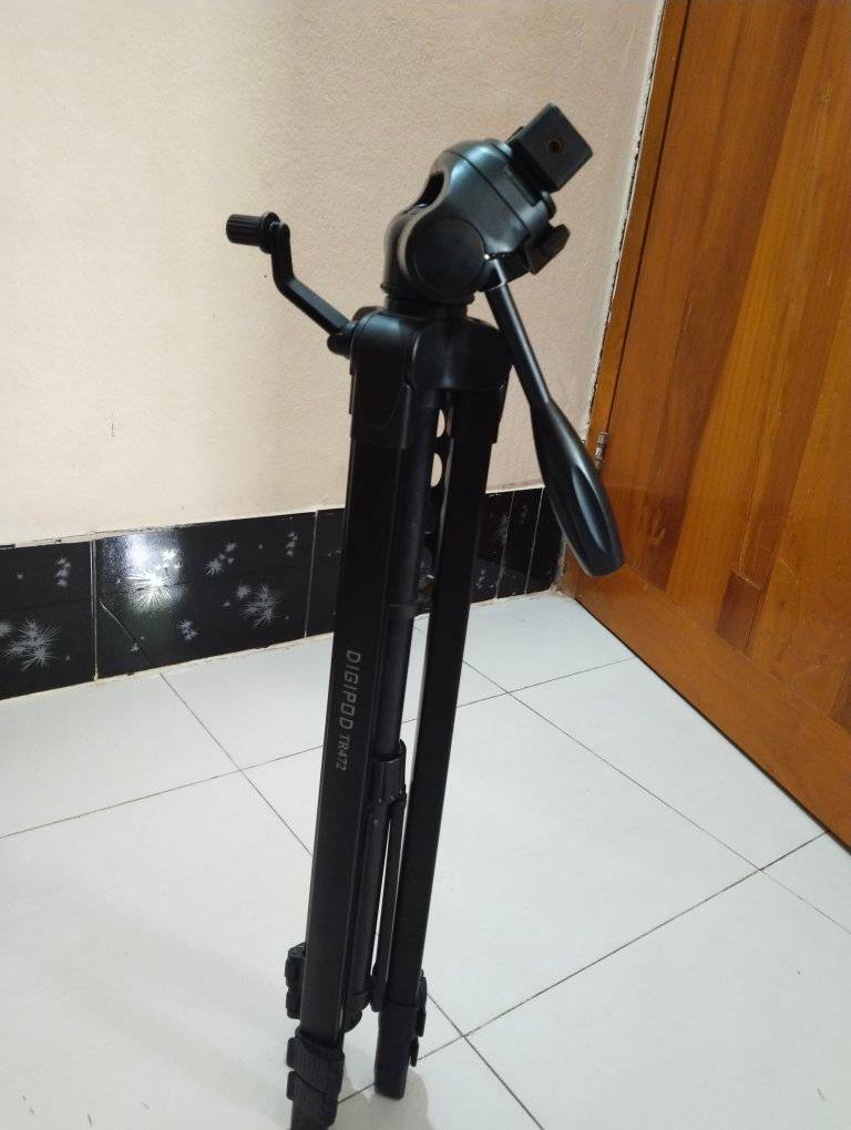 Digipod TR-472 Camera Tripod
